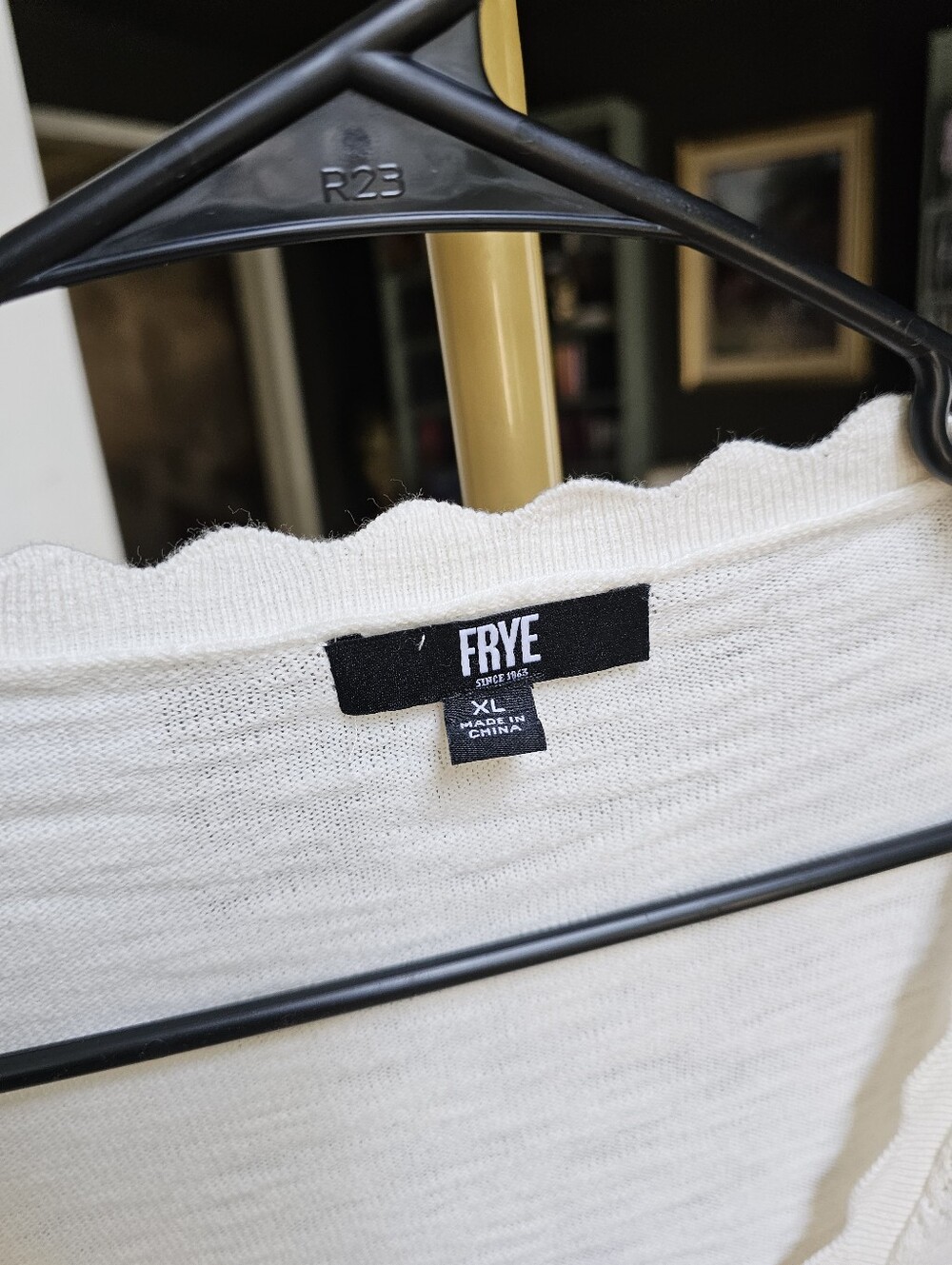 Frye Ivory Pointelle Cotton Cardigan Sweater Scalloped Hem Button Up XL - Picture 7 of 11